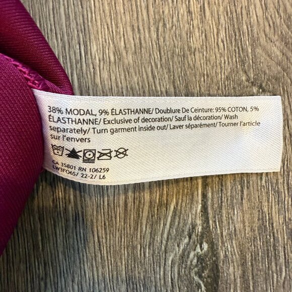 Lululemon Magenta Cropped Top Softstreme Short Sleeve - Picture 15 of 16